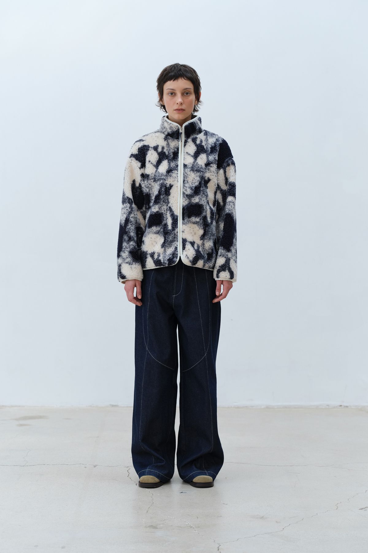 콥키노(KOBKINO) ABSTRACT FLEECE JACKET (CREAM/NAVY)