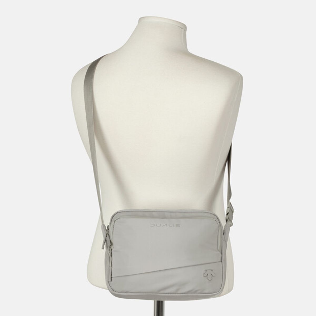 데상트(DESCENTE) 듀얼리스 스퀘어백 베이지 SR123DBG12