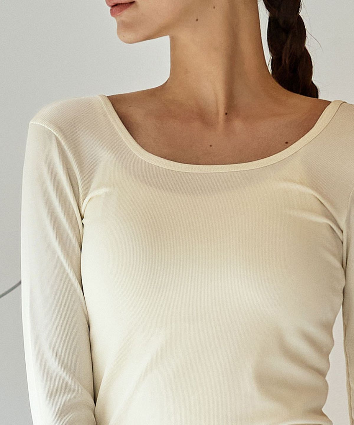 데비웨어(DEVIWEAR) 메이 스퀘어넥 롱슬리브 DEVI-T0139-크림