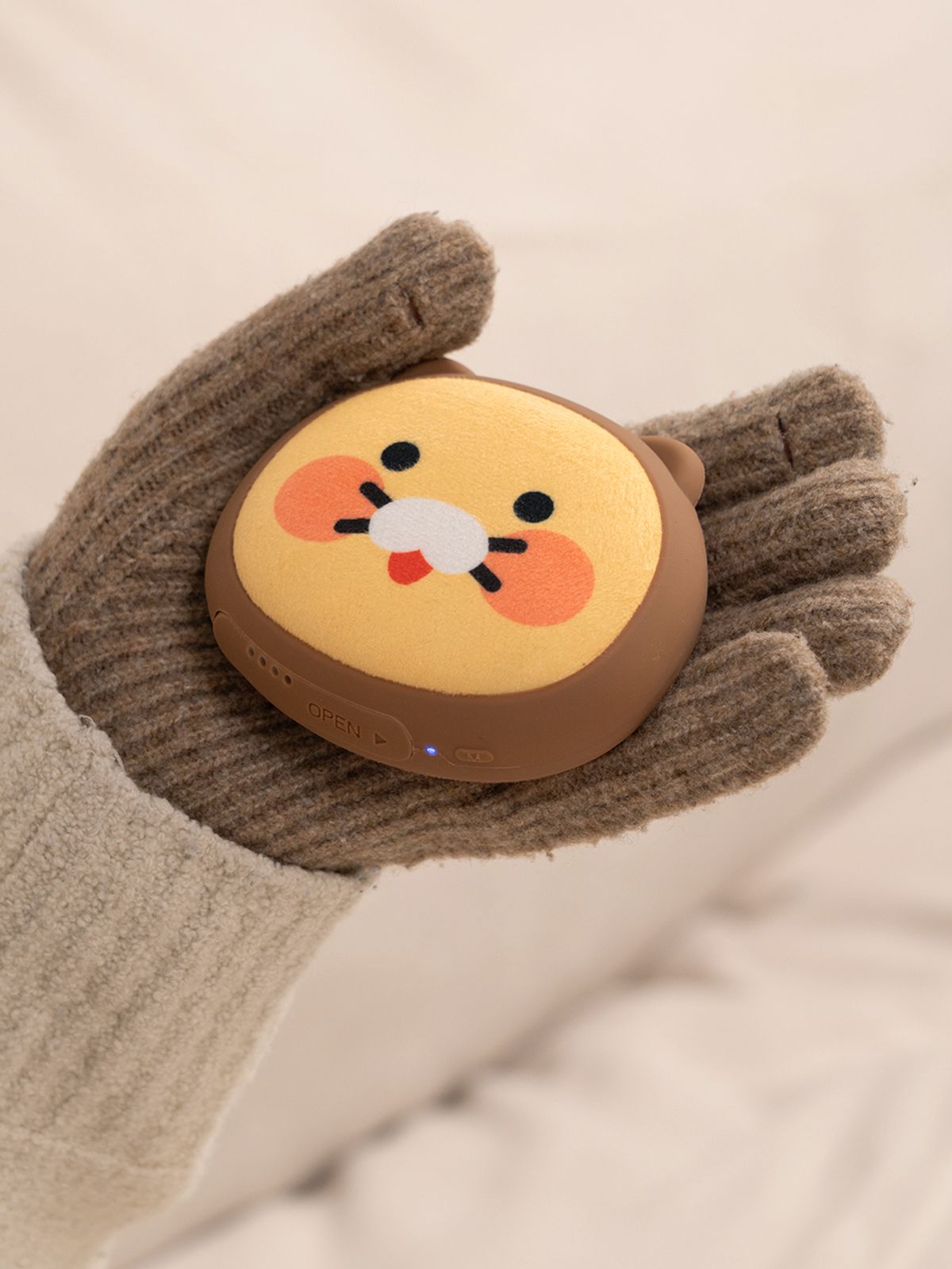 카카오프렌즈 파트너(KAKAOFRIENDS PARTNERS) 카카오프렌즈 포근 양면발열 손난로 보조배터리 5000mAh 얼굴형 미니 손난로