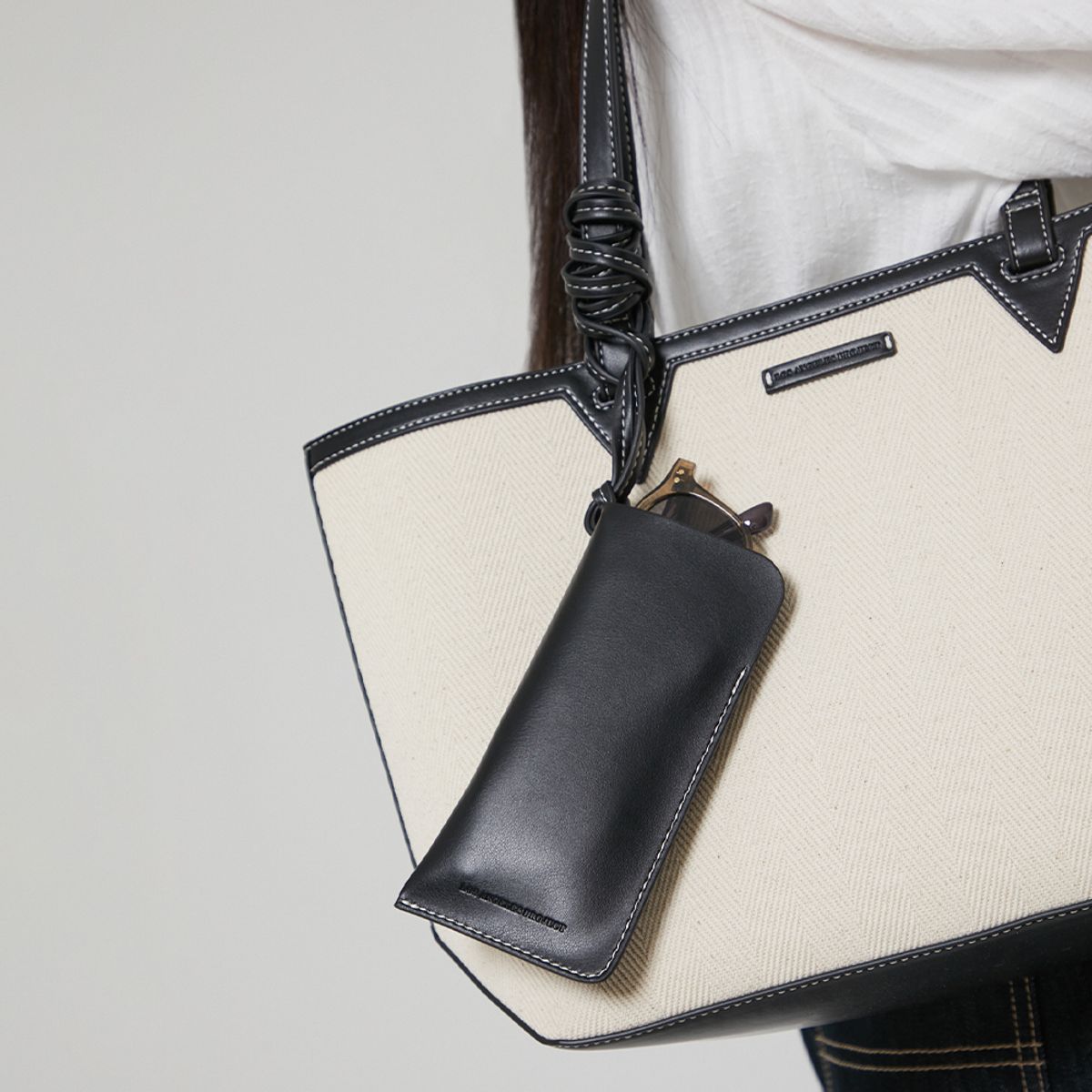 랩(LAP) MOVE CANVAS SHOPPER BAG AR7AB820
