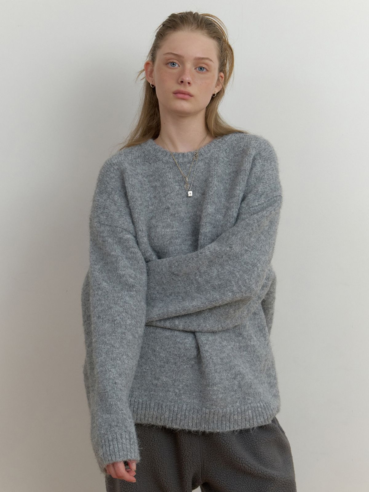 더미튼(THEMITTEN) Vert overfit knit (gray)