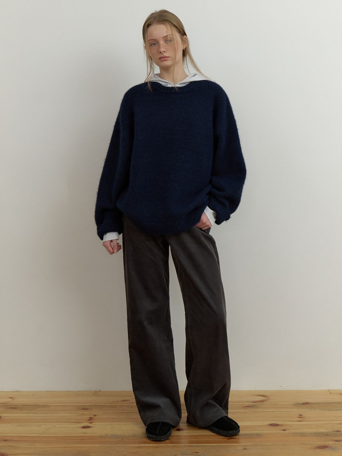 더미튼(THEMITTEN) Vert overfit knit (navy)