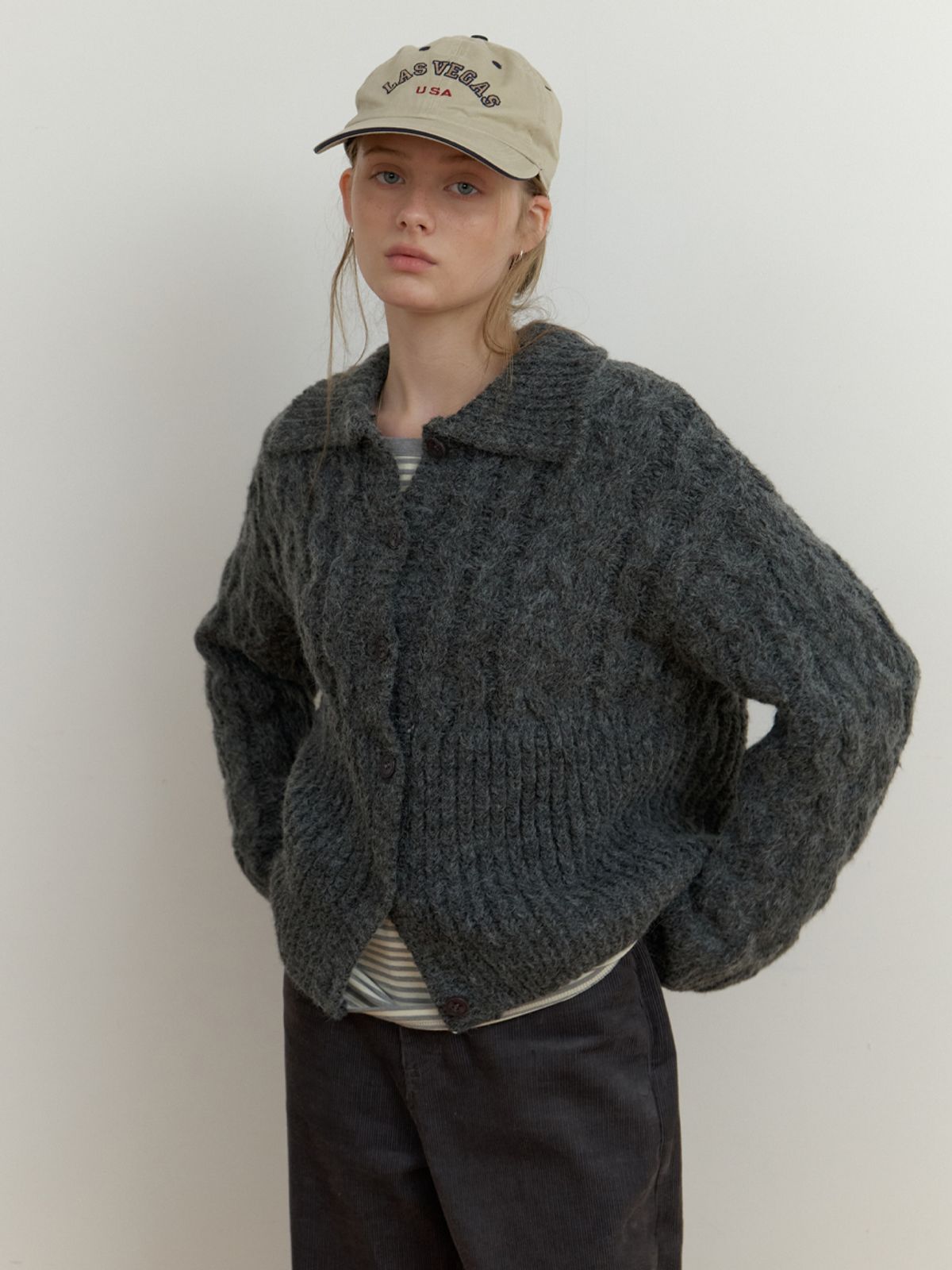 더미튼(THEMITTEN) Grob cable cardigan (charcoal)