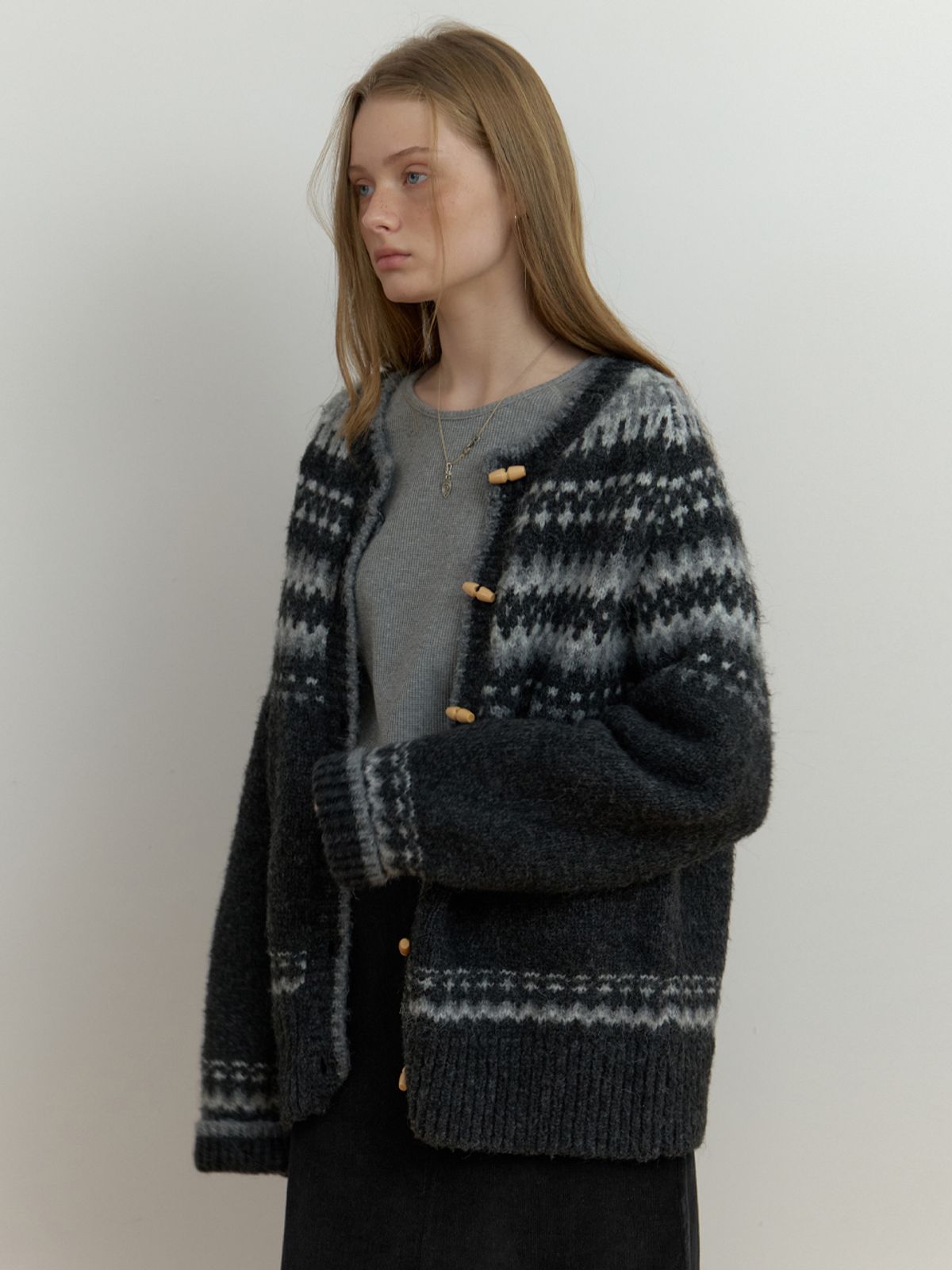 더미튼(THEMITTEN) Swed nordic cardigan (charcoal)