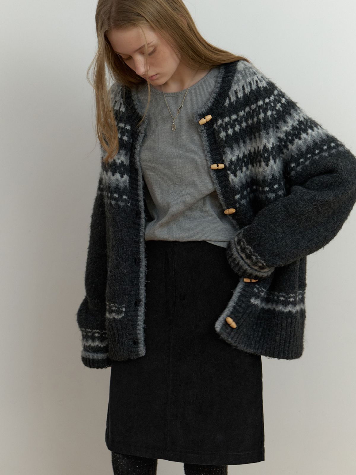 더미튼(THEMITTEN) Swed nordic cardigan (charcoal)