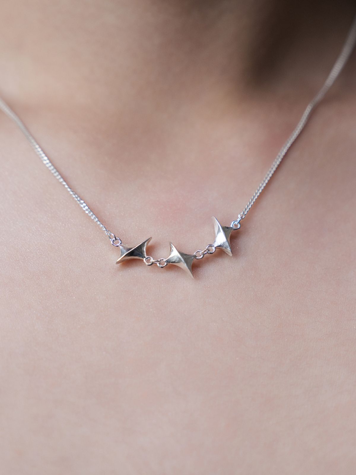 오버그레이(OVERGREY) Headlight Necklace 3