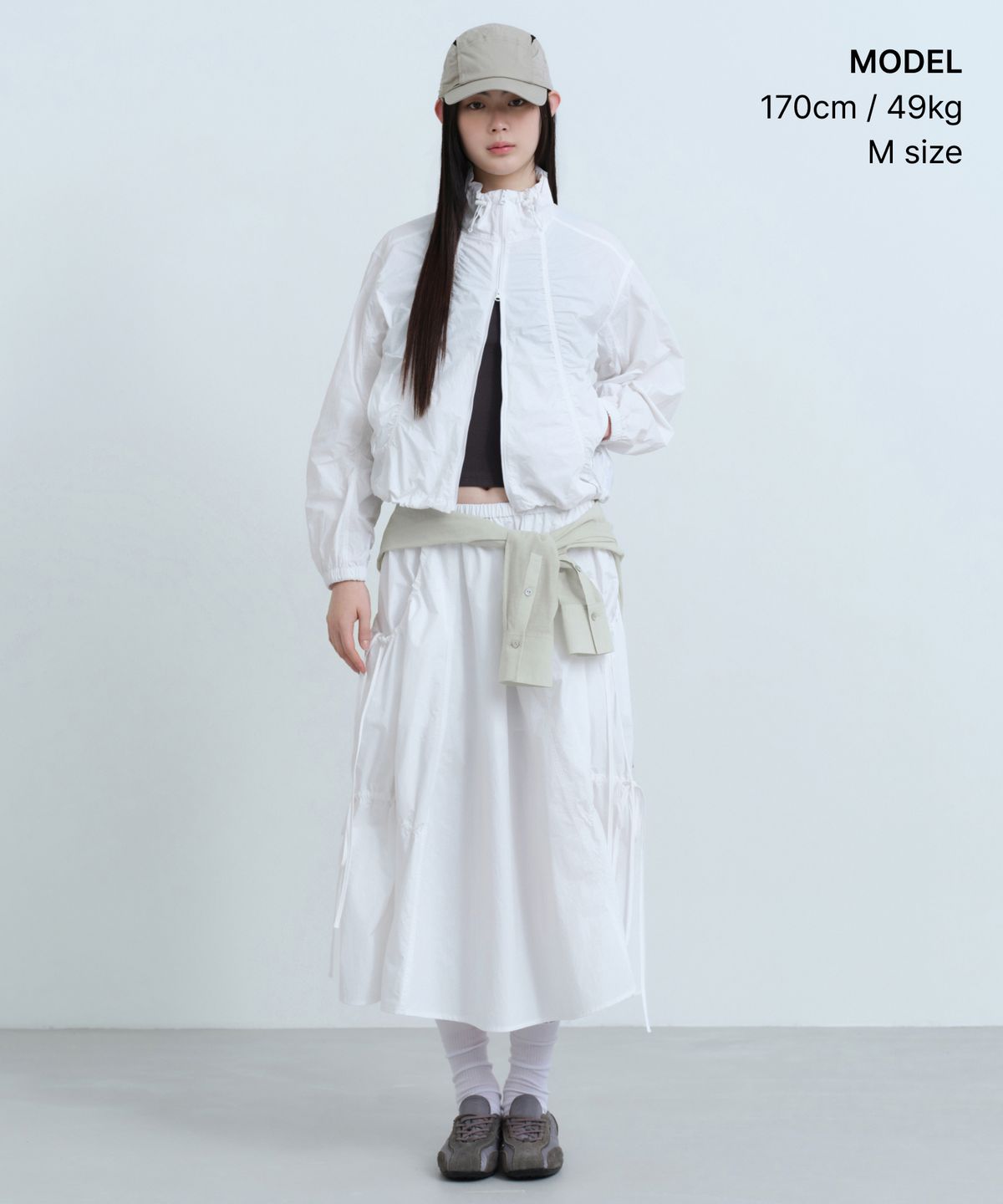 무신사 스탠다드 우먼(MUSINSA STANDARD WOMAN) 우먼즈 셔링 하이 넥 윈드브레이커 재킷 [화이트]