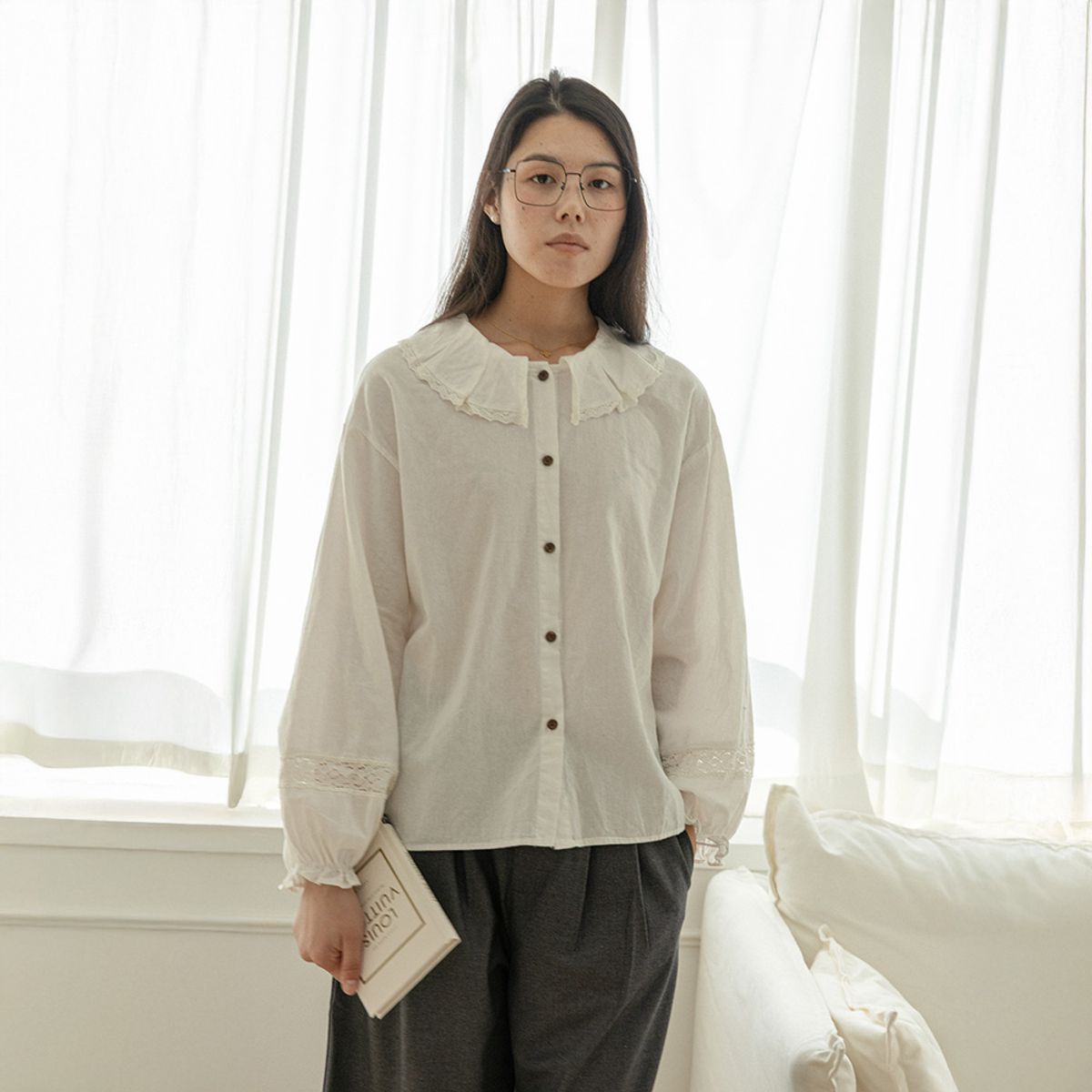 랭썬(LANGSON) LS_Ruffle collar shirt_IVORY