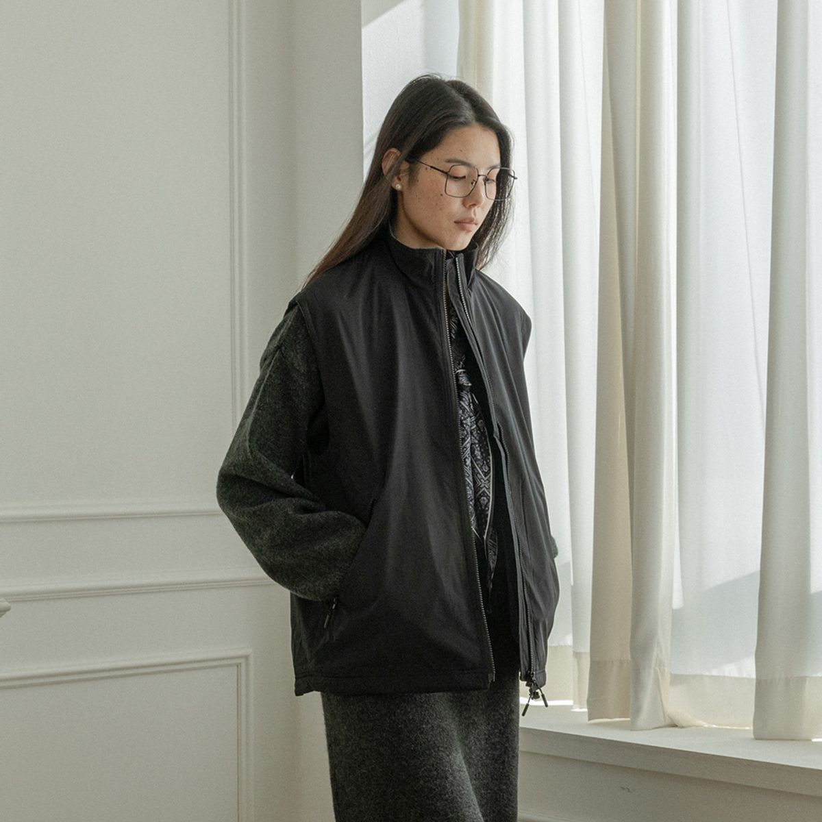 랭썬(LANGSON) LS_Loose black zipper vest