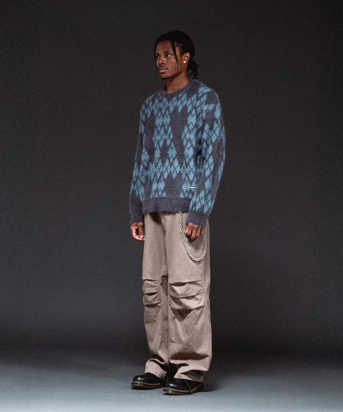 더바이닐하우스(THEVINYLHOUSE) ARGYLE SWEATER GREY