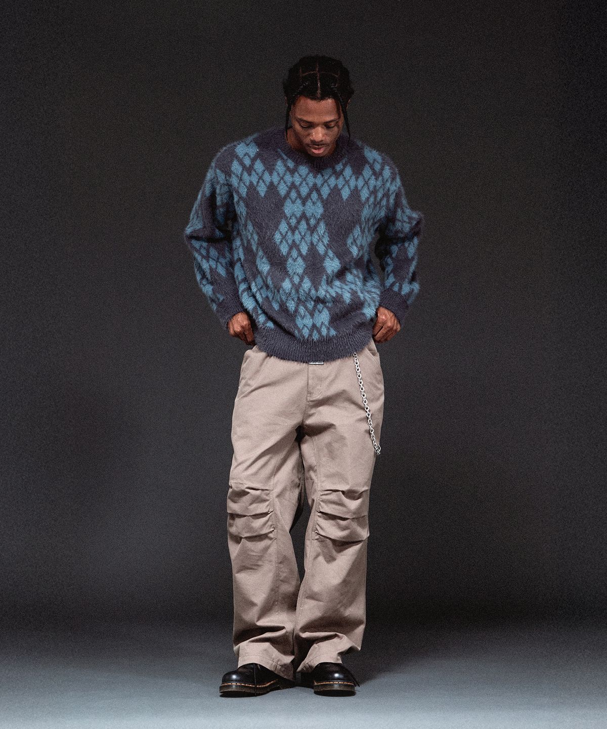 더바이닐하우스(THEVINYLHOUSE) ARGYLE SWEATER GREY