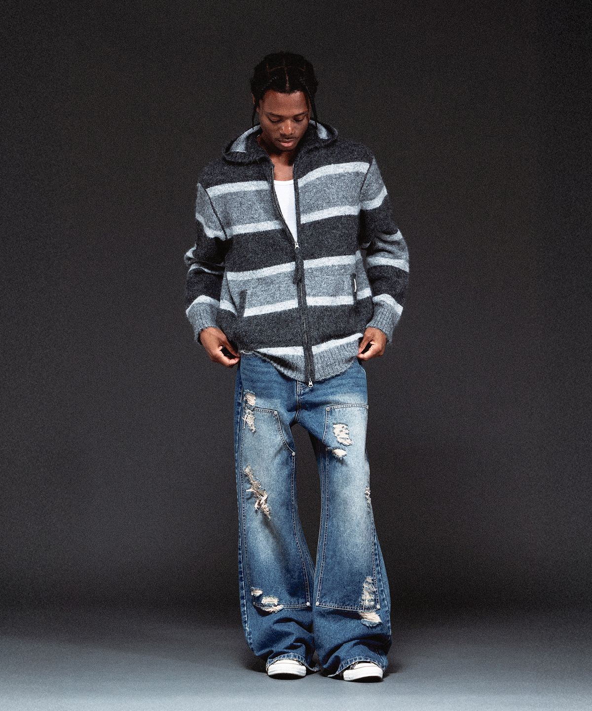 더바이닐하우스(THEVINYLHOUSE) STRIPE KNIT HOODIE ZIP-UP CHARCOAL