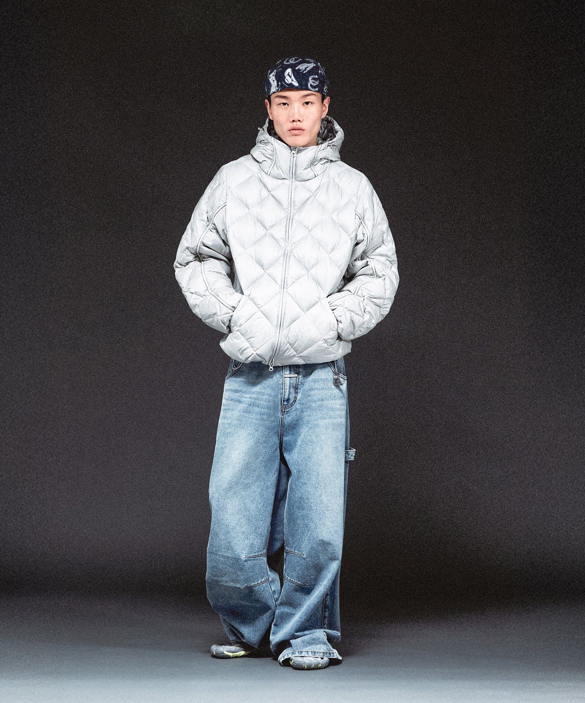 더바이닐하우스(THEVINYLHOUSE) LIGHT WEIGHT DOWN GREY