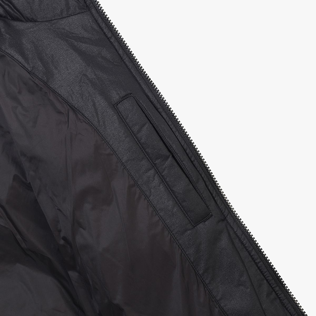 디아도라(diadora) 베라피우마 프리즈 덕다운 자켓 BLACK
