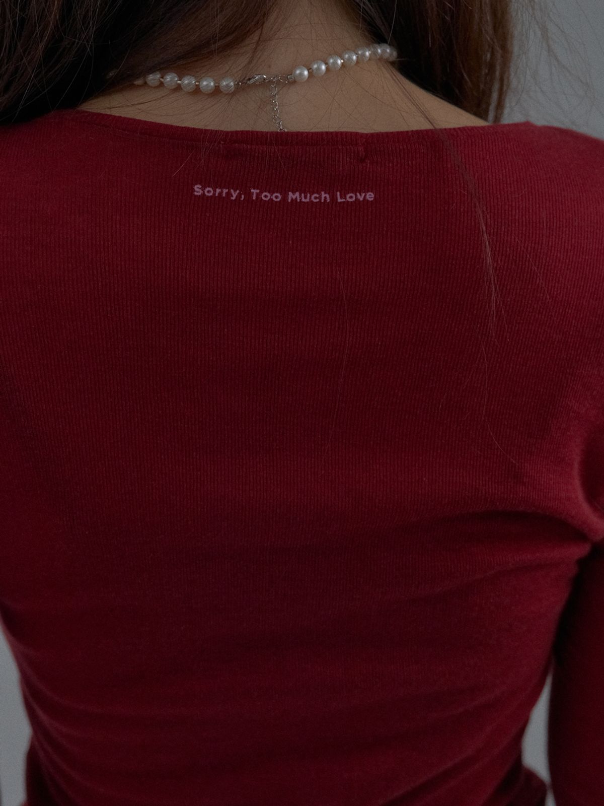 쏘리, 투 머치 러브(SORRY, TOO MUCH LOVE) Slim Wool Lyocell Tee_Red