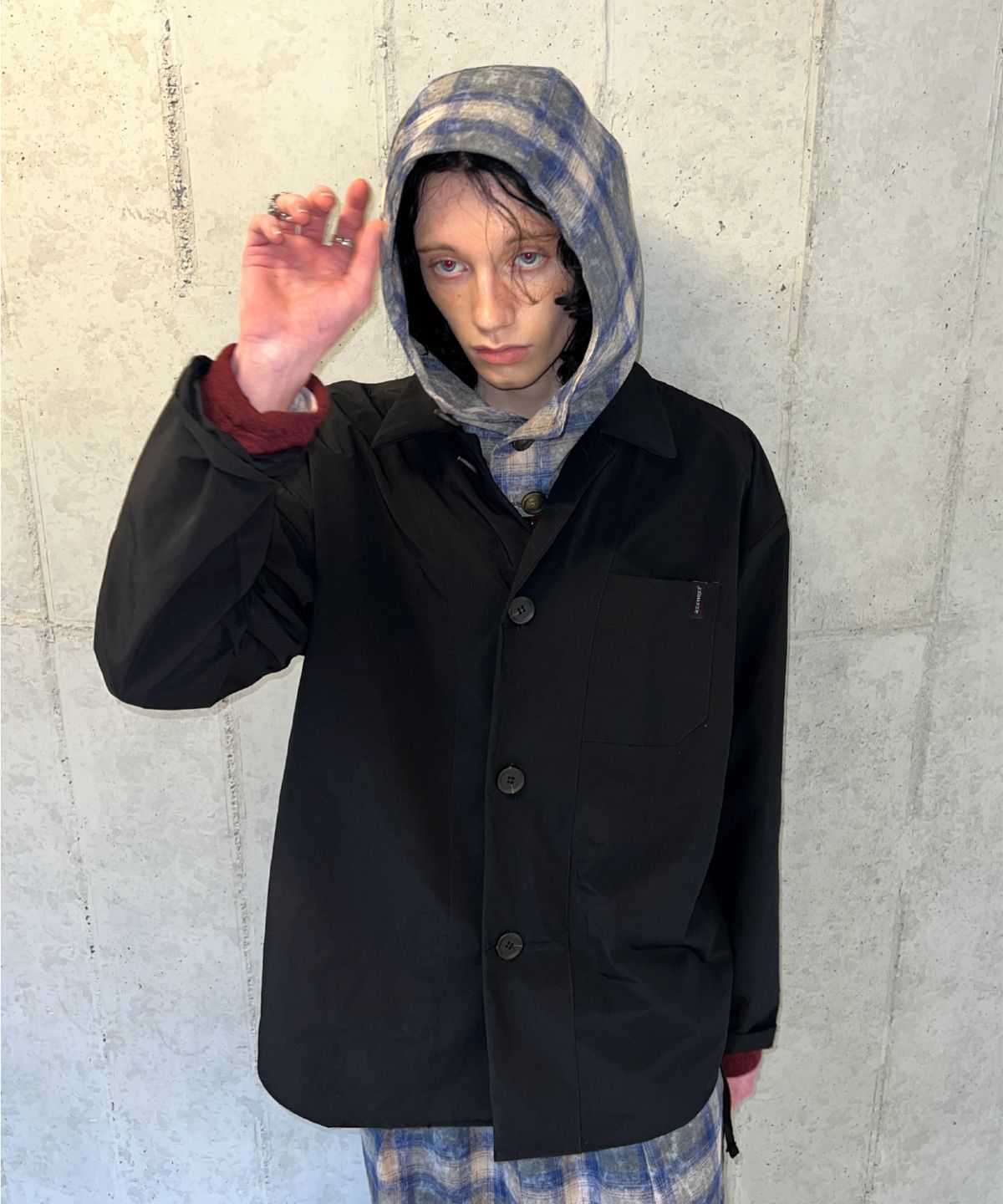 어젠더(AZENDER) 페이퍼 언발란스 자켓 블랙