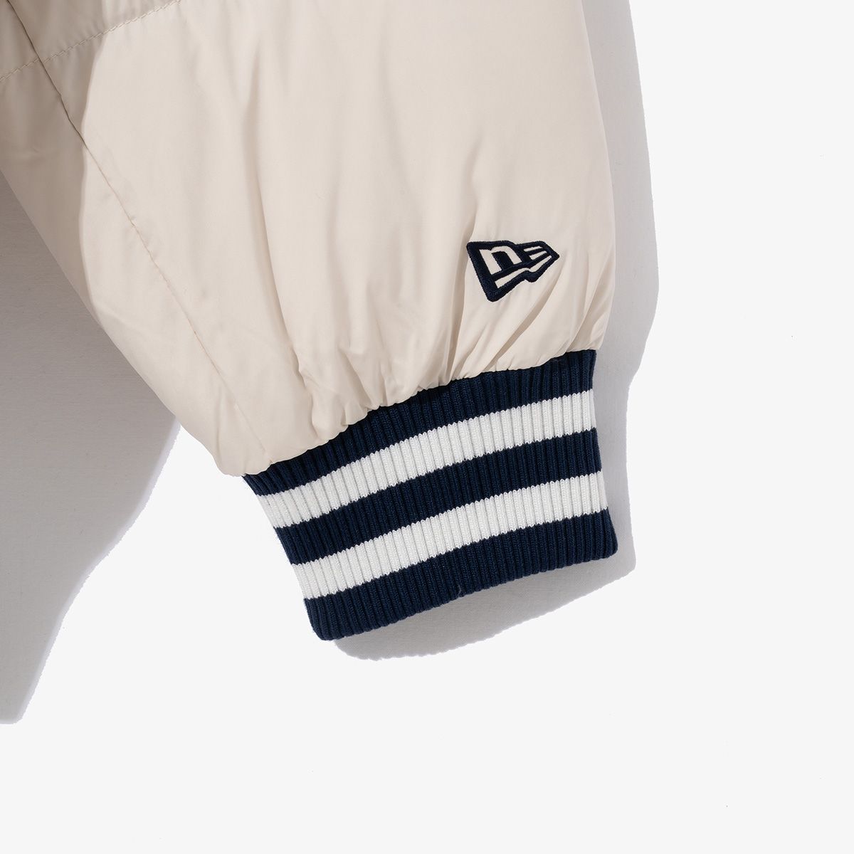 뉴에라(NEW ERA) MLB LA 다저스 봄버 다운 재킷 아이보리 14742050