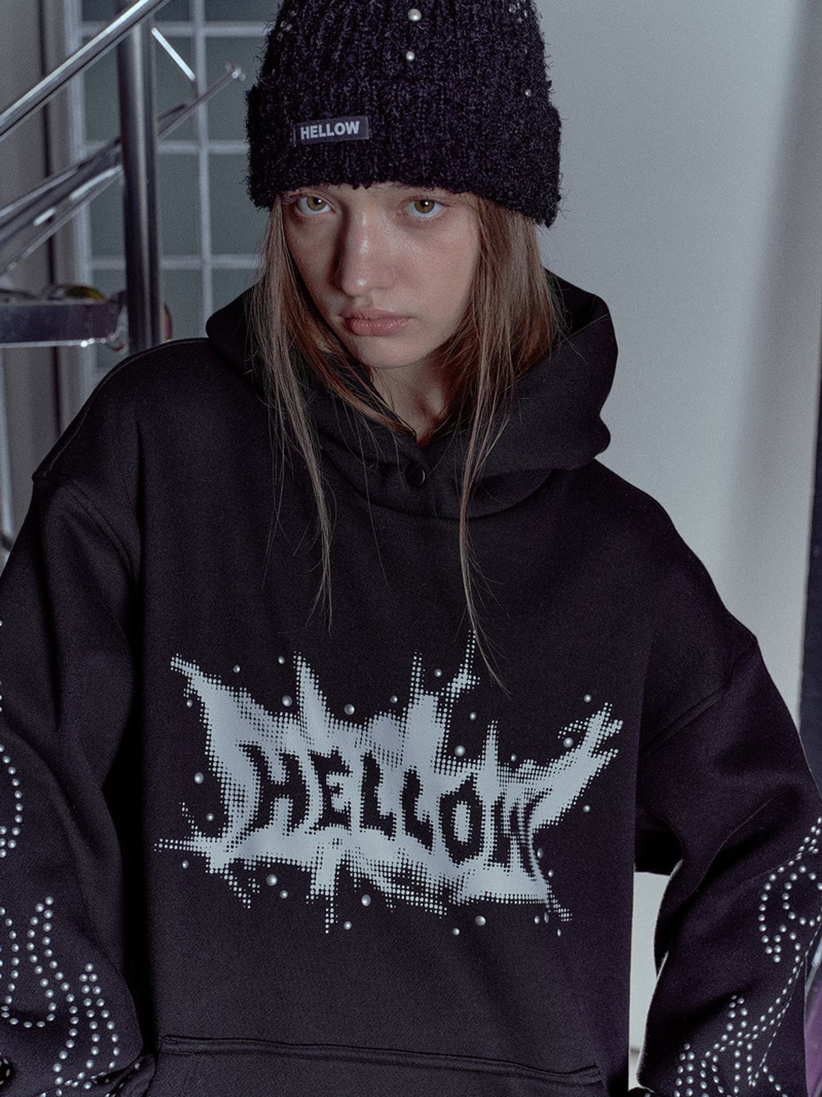 헬로우(HELLOW) PULSE HOODY 25 BLACK