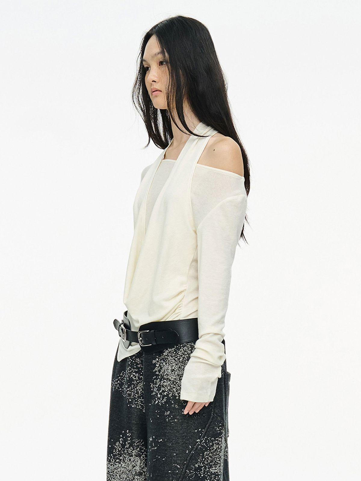 세릭(CERRIC) LAYERED HALTER TOP / IVORY