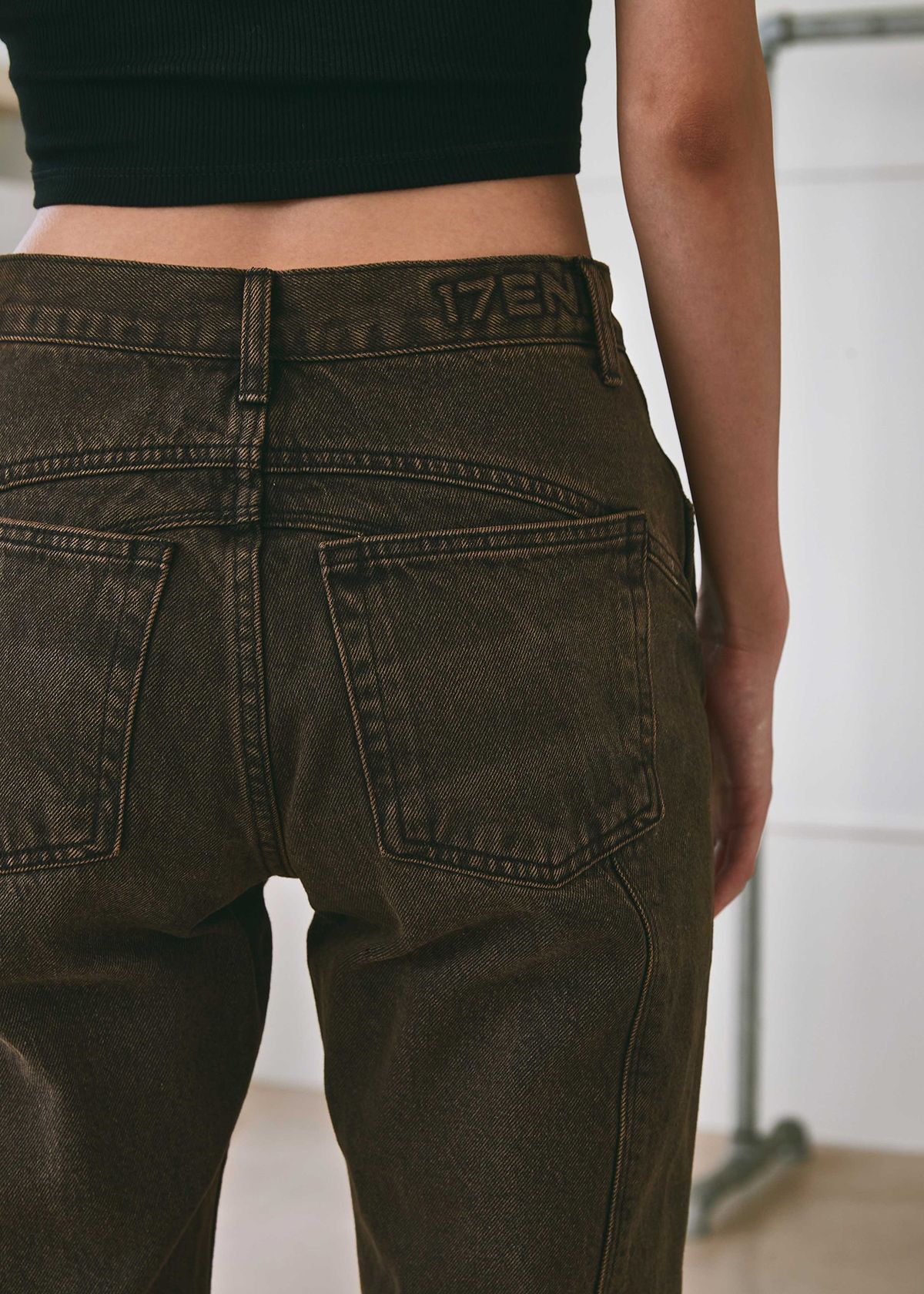 세븐틴엔드(17END) F 006 A ROUND JEANS TBK