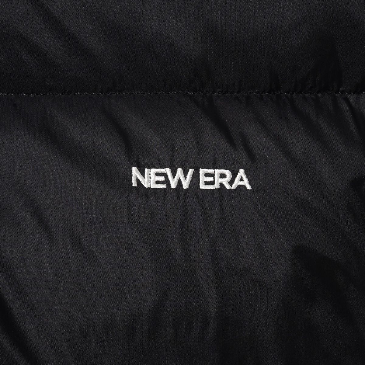 뉴에라(NEW ERA) MLB 뉴욕 양키스 푸퍼 다운 재킷 블랙 14742024