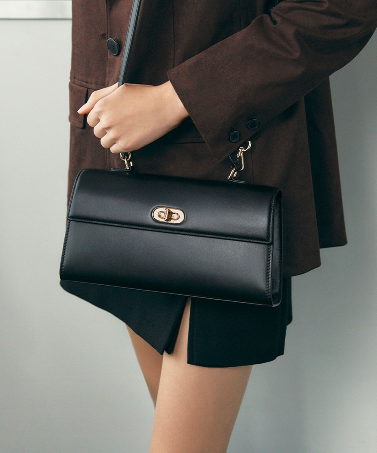 끌라베(CLAVE) 레나 블랙 토트백 (LENA  Black Tote Bag)