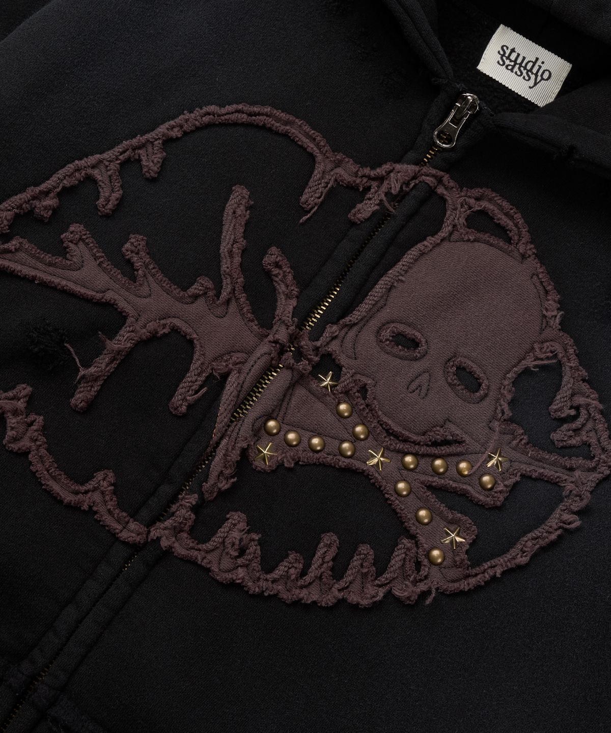 유얼쎄시(YOUR SASSY) Antique Skull Hoodie Zip Up (BLACK)