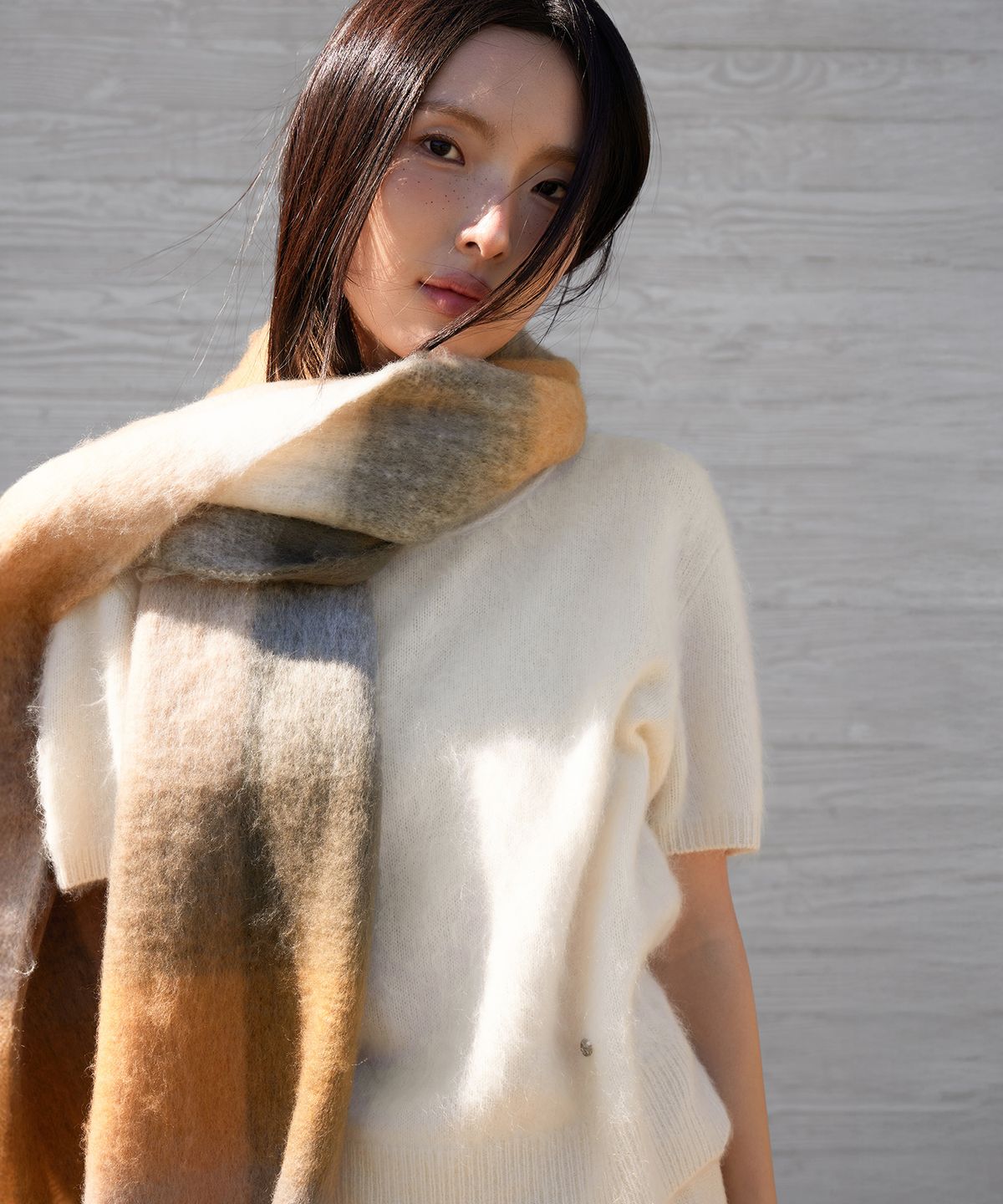 런던다다(LONDONDADA) HAIRY WOOL PENDANT HALF-SLEEVE KNIT, IVORY