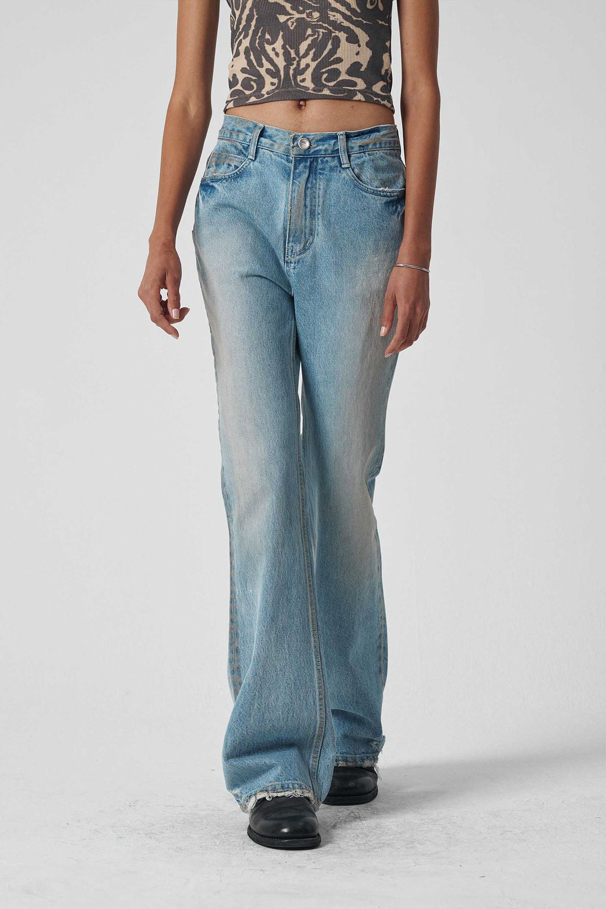 세븐틴엔드(17END) F 017 BOOTCUT LB