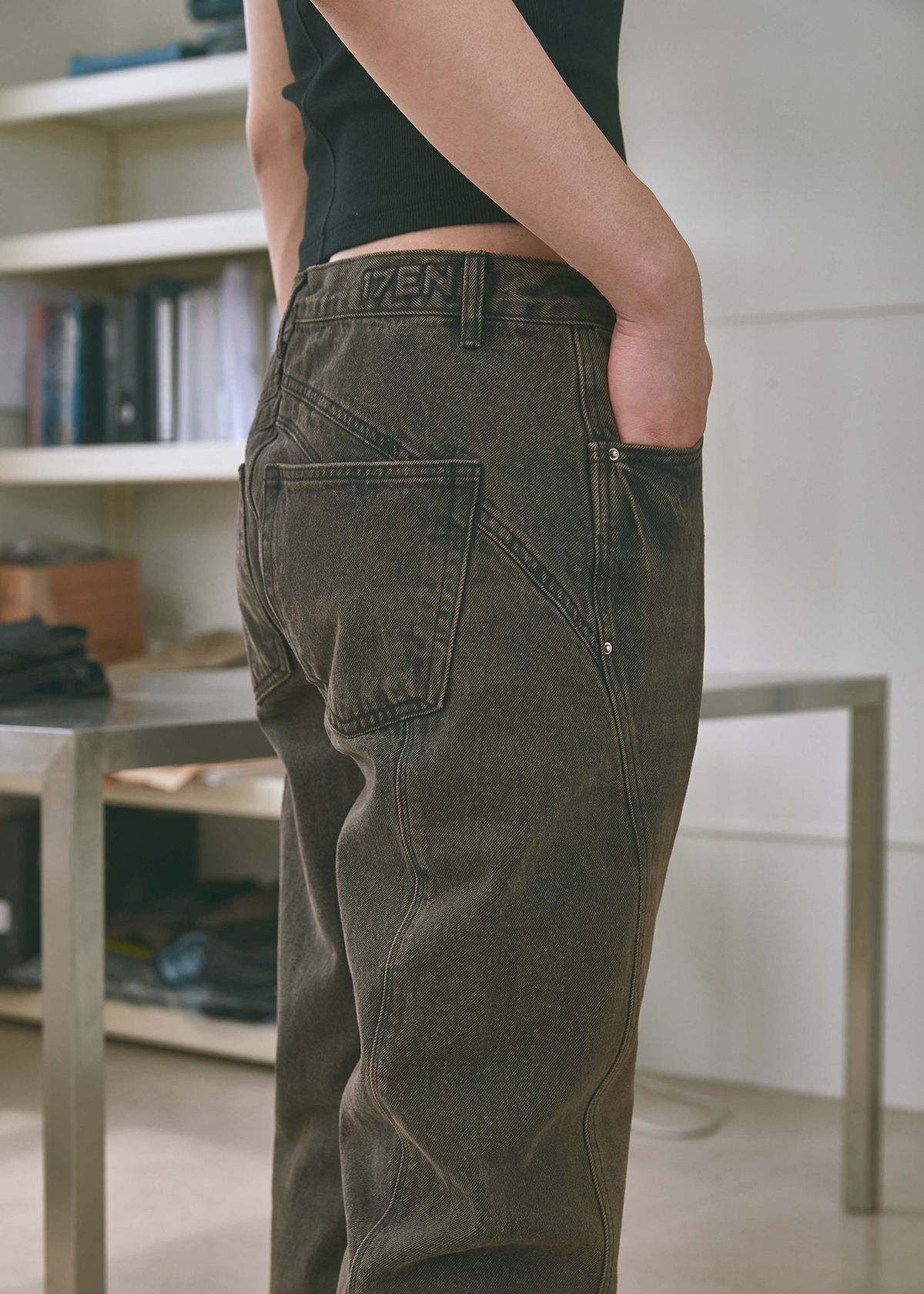 세븐틴엔드(17END) M 006 A ROUND JEANS TBK