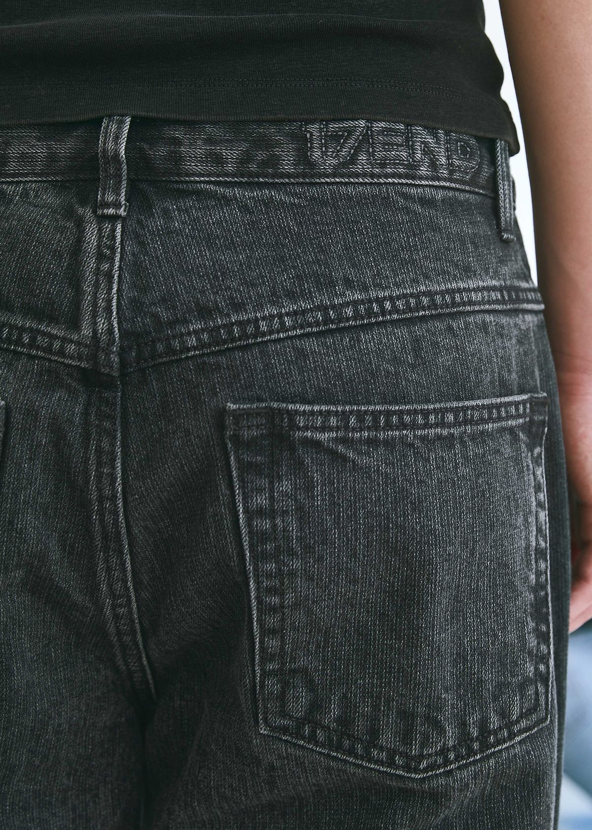 세븐틴엔드(17END) M 010 STRIPED DENIM JEANS