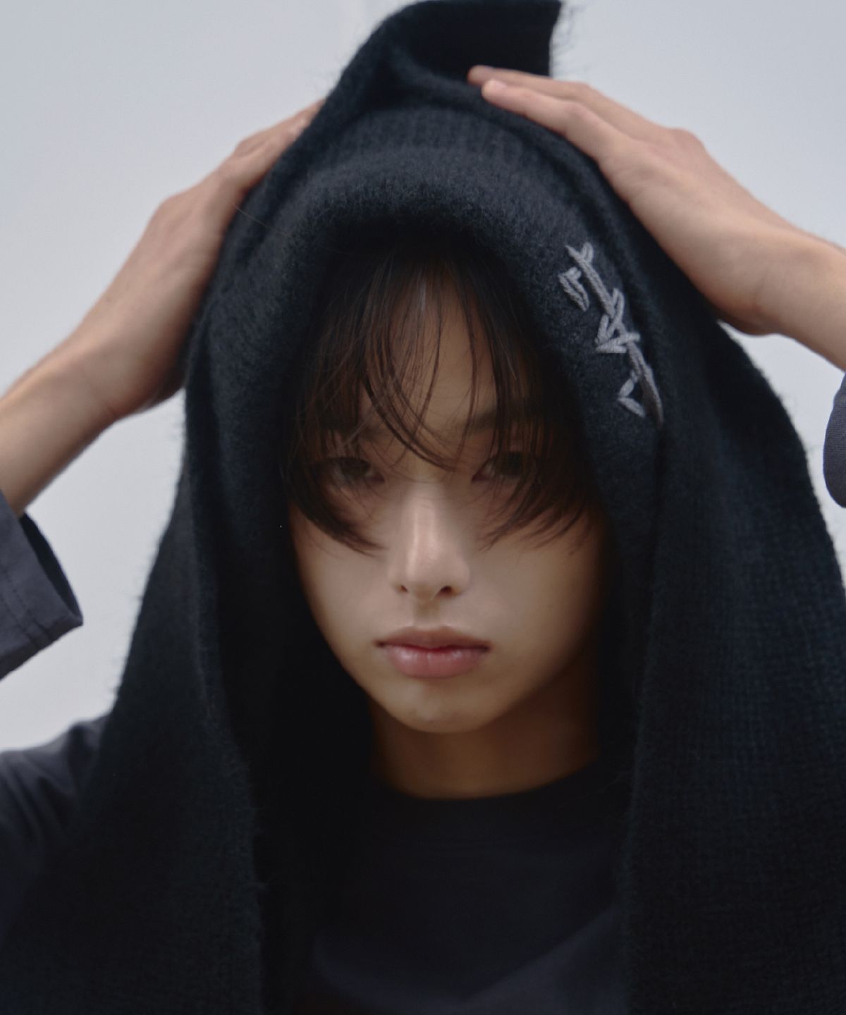 라드에디션(LAD EDITION) LAD 울 니트 후드 머플러_블랙