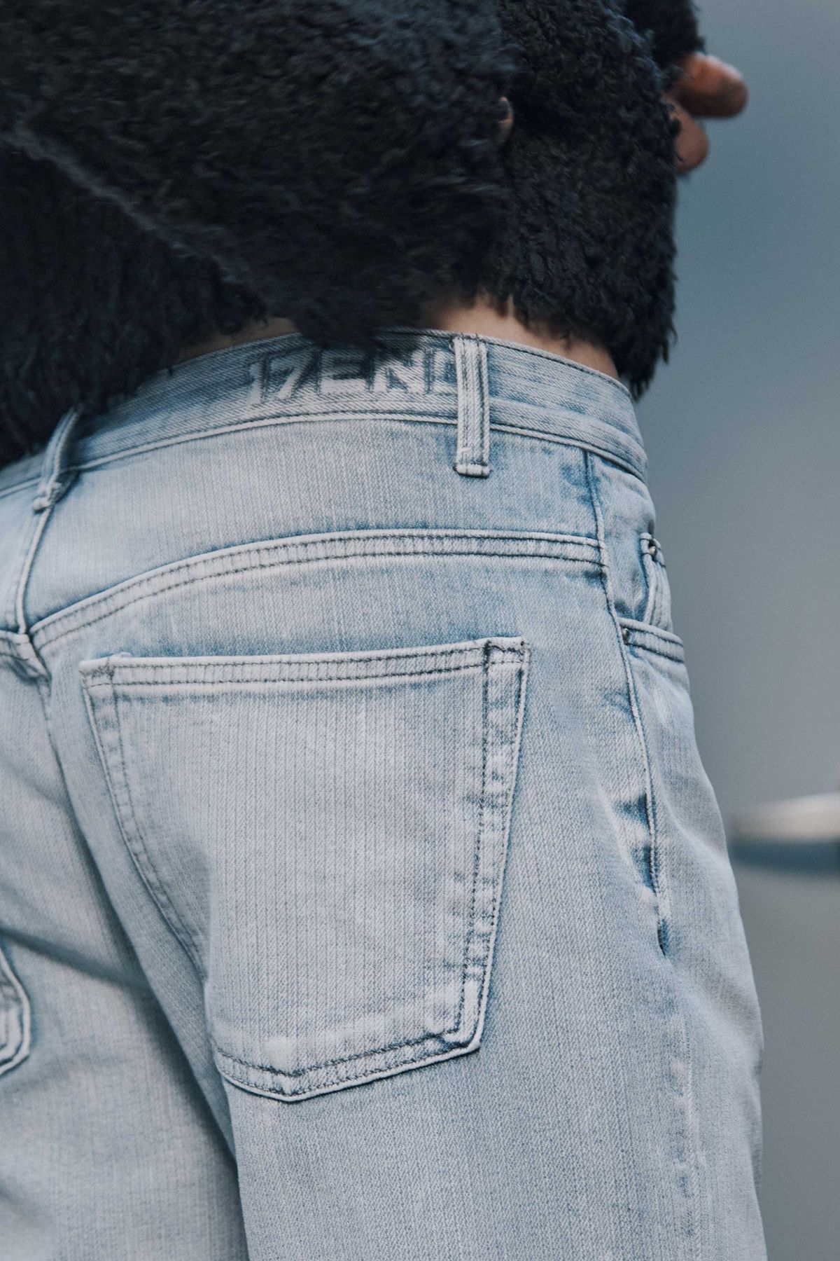 세븐틴엔드(17END) M 0092 WP STRIPED DENIM JEANS