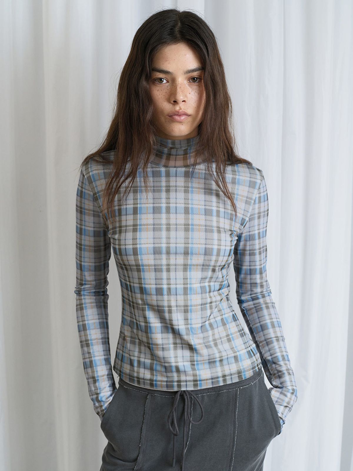 레이브(RAIVE) High-neck Vintage Check Top VW5WE636_2color