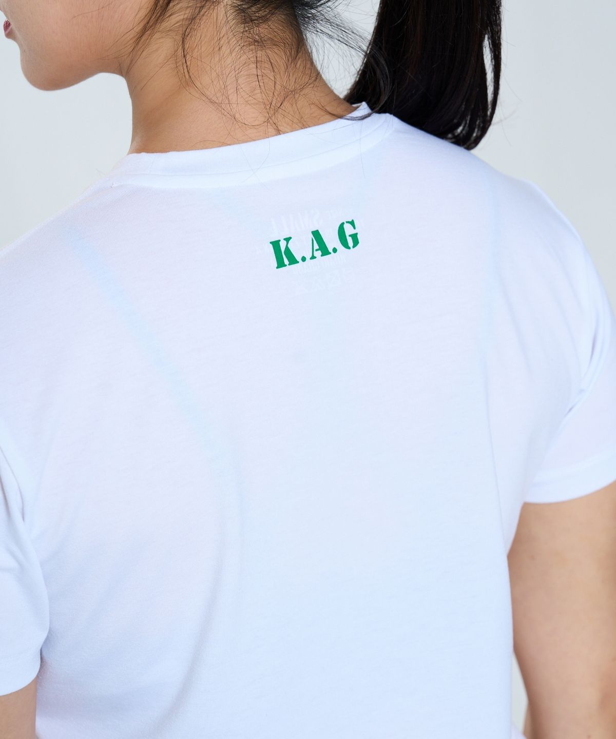 카키그라도(KHAKI GRADO) K.A.G Athletic Dept. 우먼 스탠다드핏 반팔 티셔츠 (White)