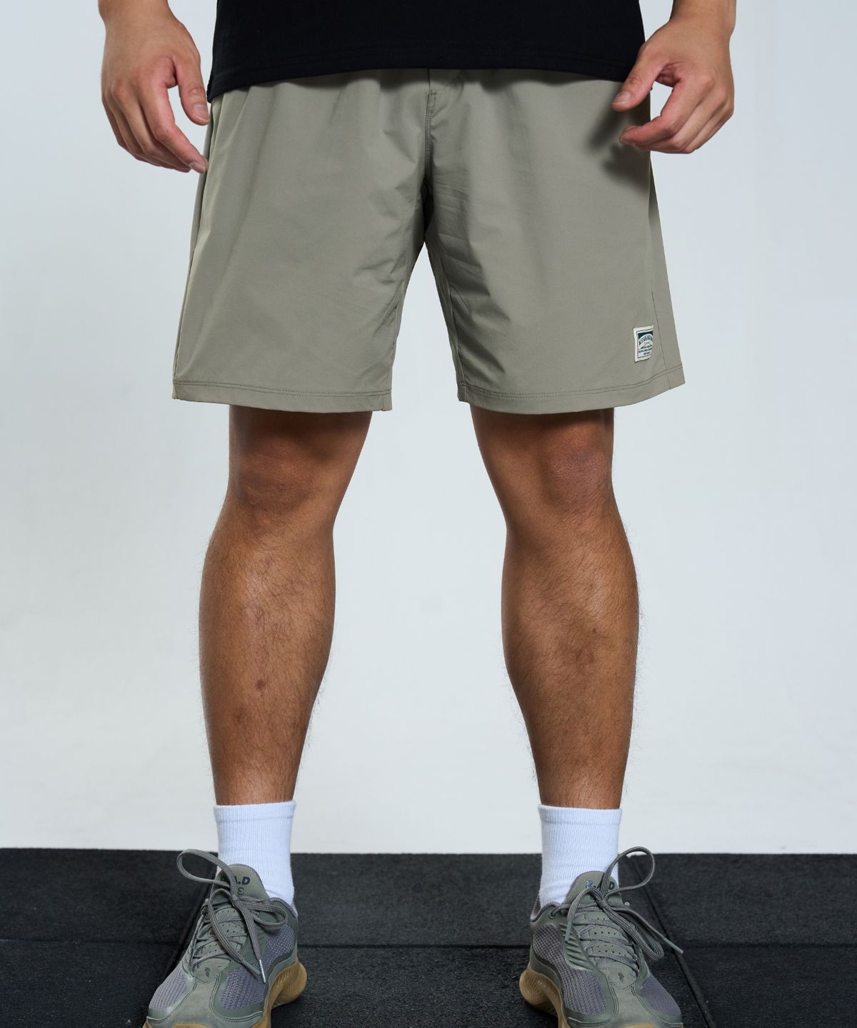 카키그라도(KHAKI GRADO) K.A.G 라이트무브 쇼츠 (Beige)