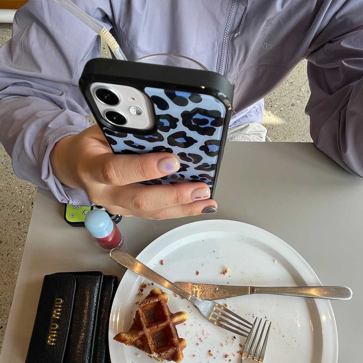 듀이(DEWY) Aqua leopard phone case 호피 레오파드 범퍼 폰케이스 (+맥세이프, 갤럭시 제트플립)