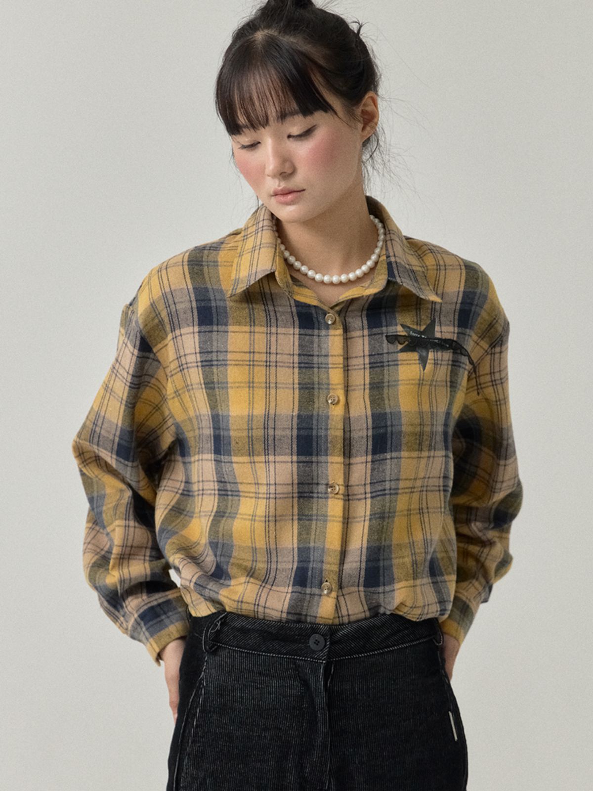 쏘리, 투 머치 러브(SORRY, TOO MUCH LOVE) Loose Fit Cropped Brushed Check Shirt_Yellow