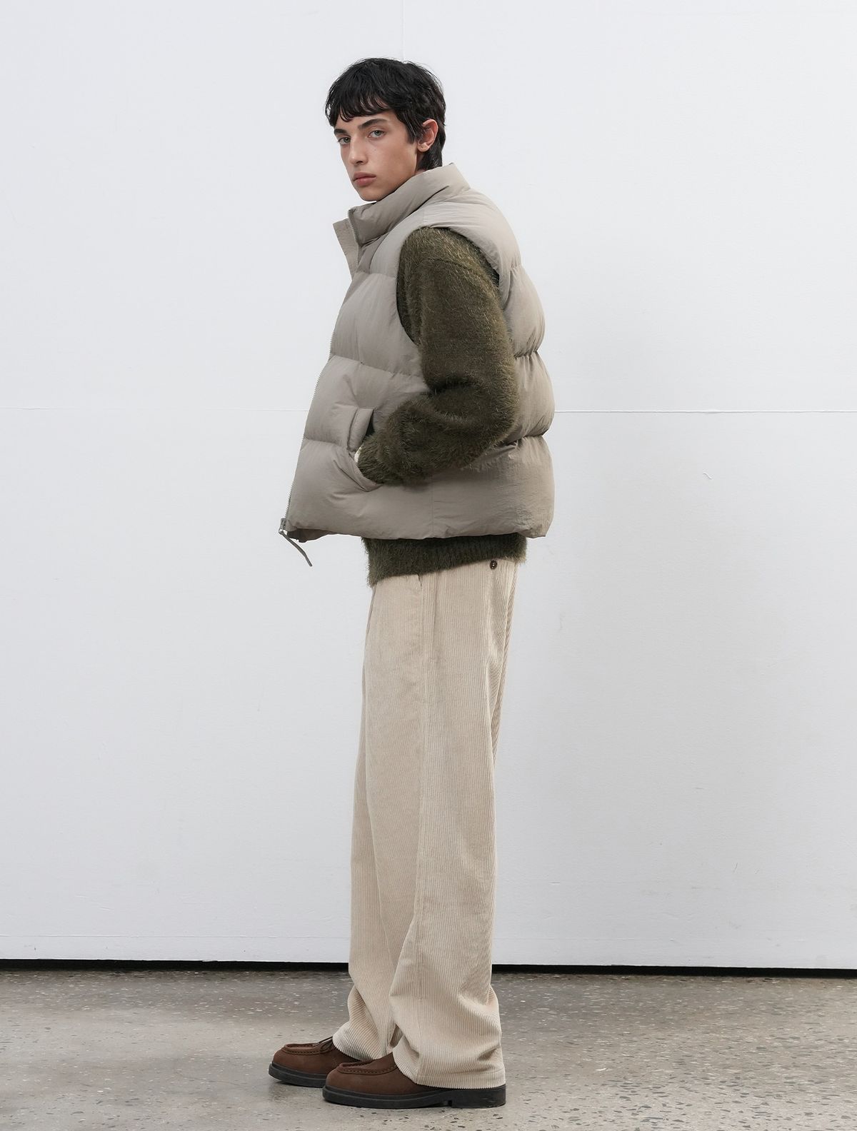 제너럴아이디어(GENERALIDEA) UNISEX 나일론 패딩 베스트 [ASH KHAKI] / SBE3U08009