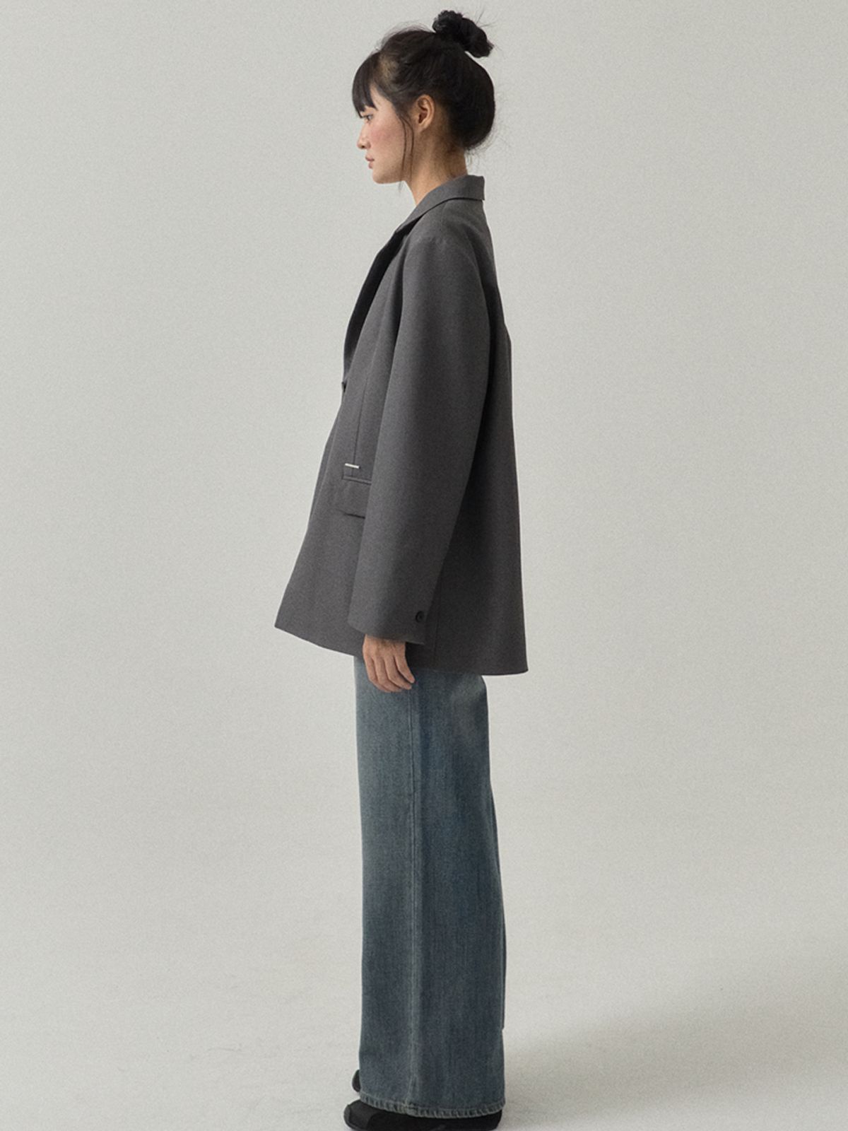 쏘리, 투 머치 러브(SORRY, TOO MUCH LOVE) Black Slit Tailored Oversized Jacket_Gray