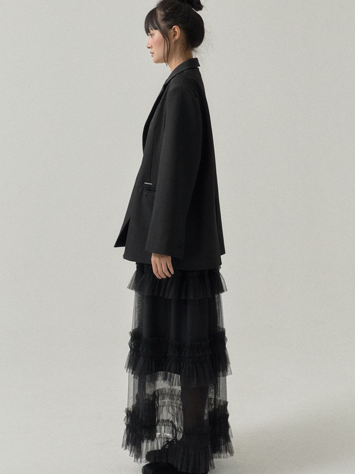 쏘리, 투 머치 러브(SORRY, TOO MUCH LOVE) Black Slit Tailored Oversized Jacket_Black