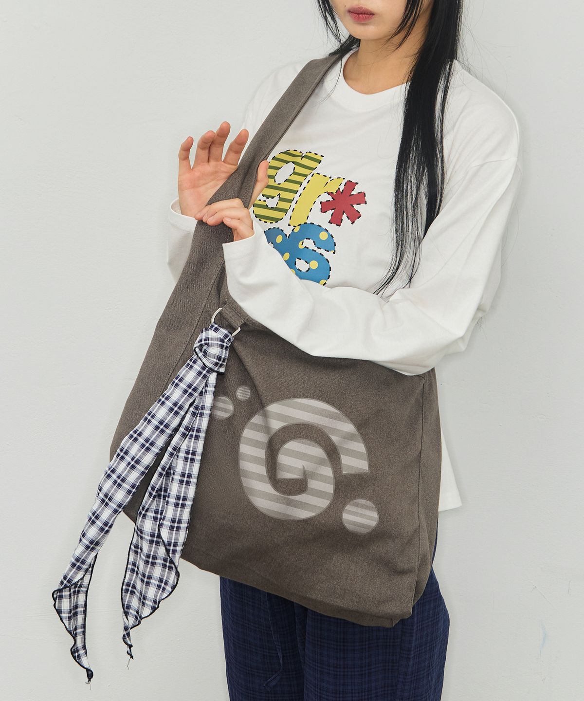 그레이버(GRAVER) [UNISEX]G SYMBOL 코튼 캔버스 크로스백_2color