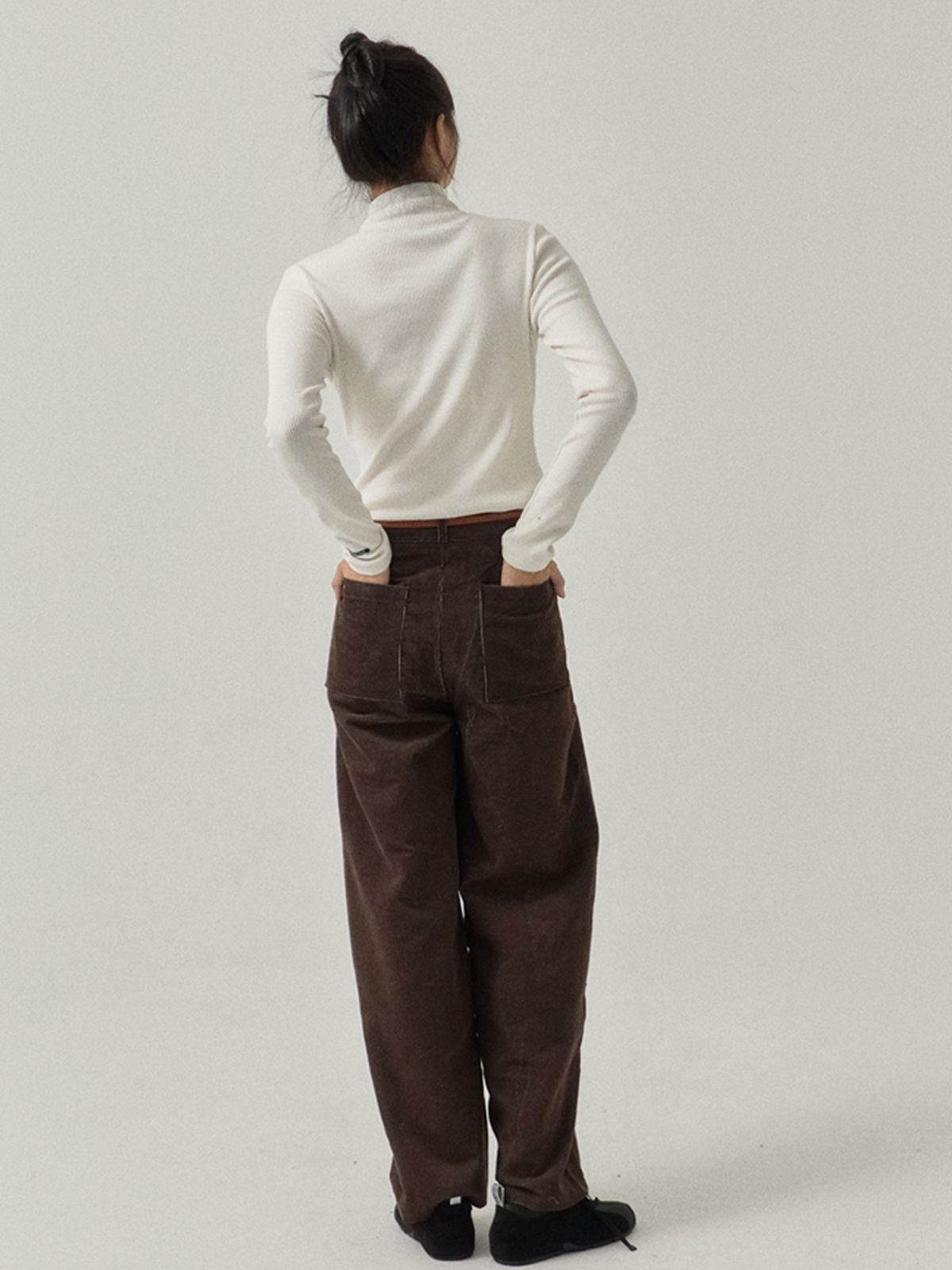 쏘리, 투 머치 러브(SORRY, TOO MUCH LOVE) High Neck Button Down Ribbed Top_Ivory