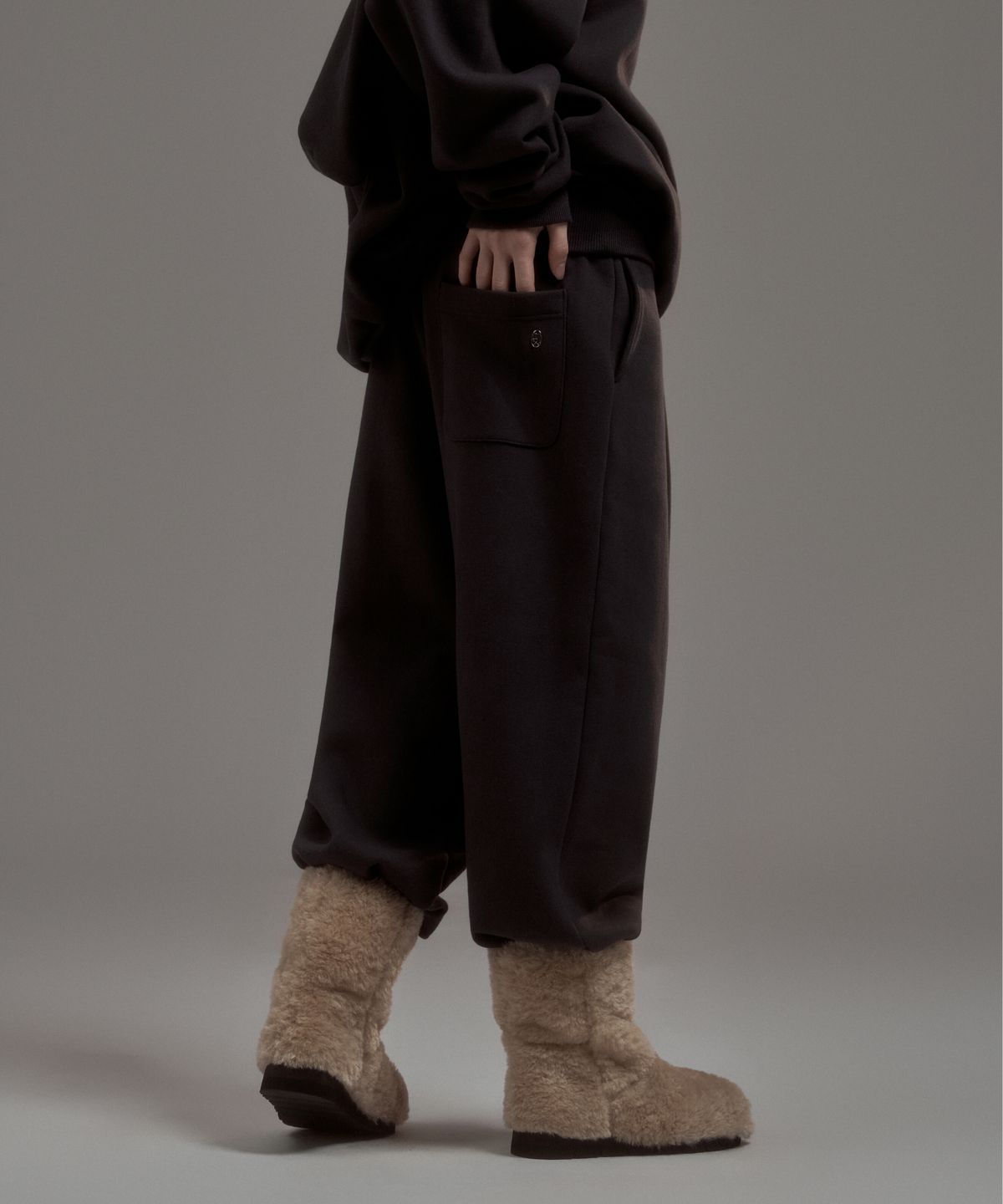 마우솔레움(MAU SOLEUM) Dew Folded Sweat Pants - Grey
