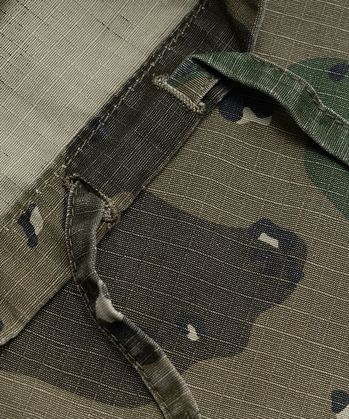 미드업데이트(MIDUPDATE) Murtb Camouflage Cargo Pants_Green