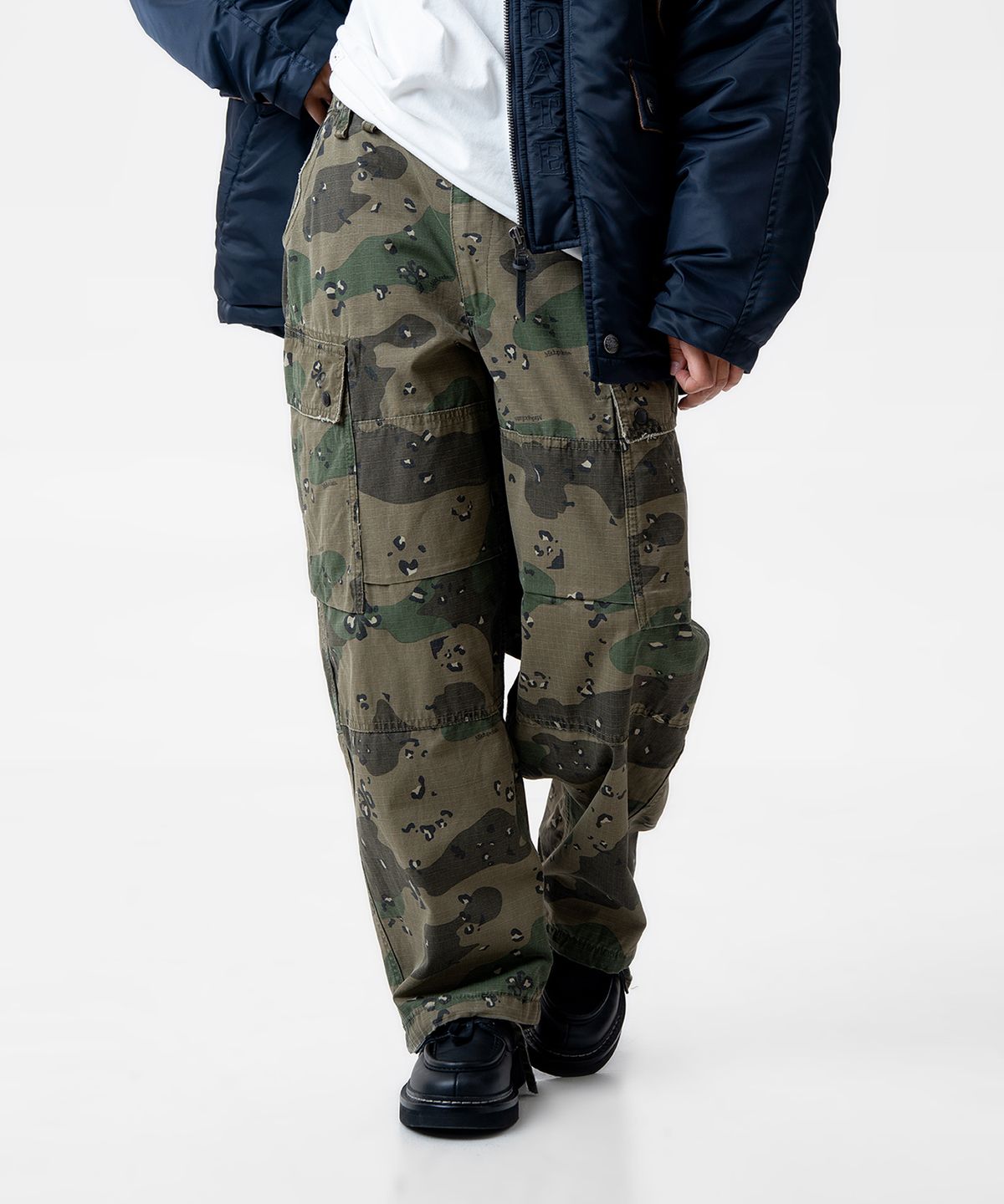미드업데이트(MIDUPDATE) Murtb Camouflage Cargo Pants_Green