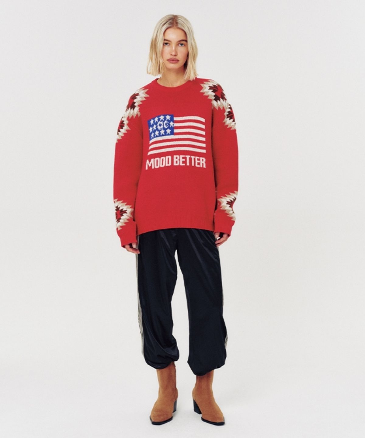 무드베러(MOODBETTER) WESTERN FLAG KNIT PULLOVER RED