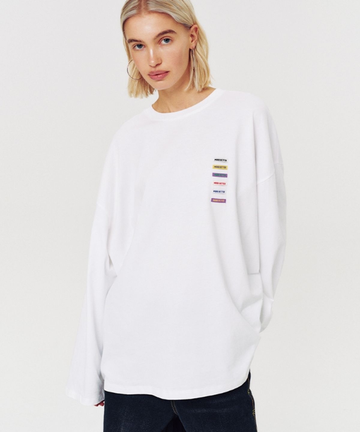 무드베러(MOODBETTER) LABEL POINT LONG SLEEVE WHITE