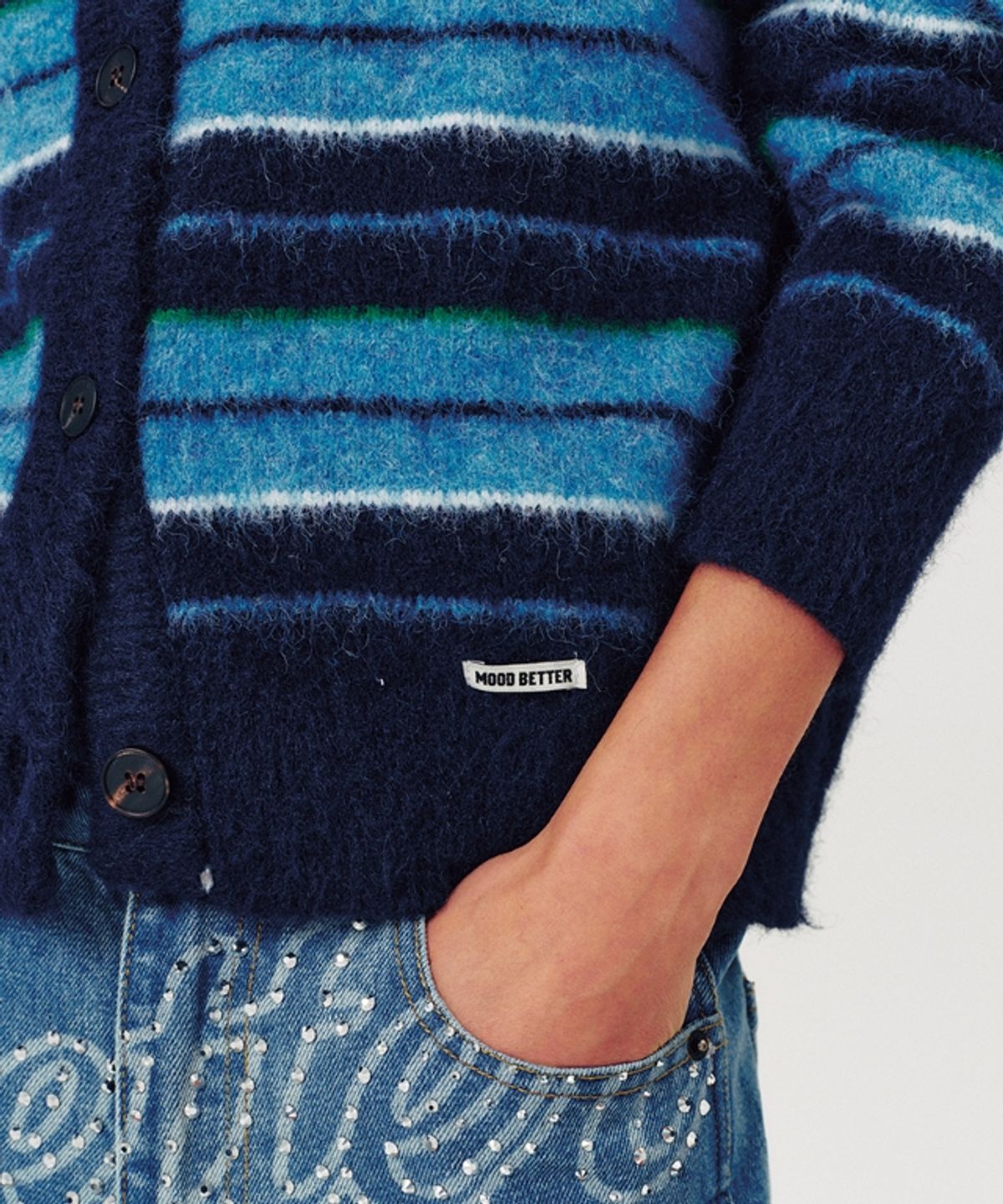무드베러(MOODBETTER) HAIRY STRIPE KNIT CARDIGAN BLUE